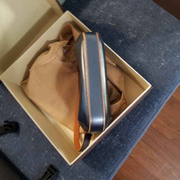 Louis Vuitton Navy Blue Embossed Bag - Picture 3 of 13